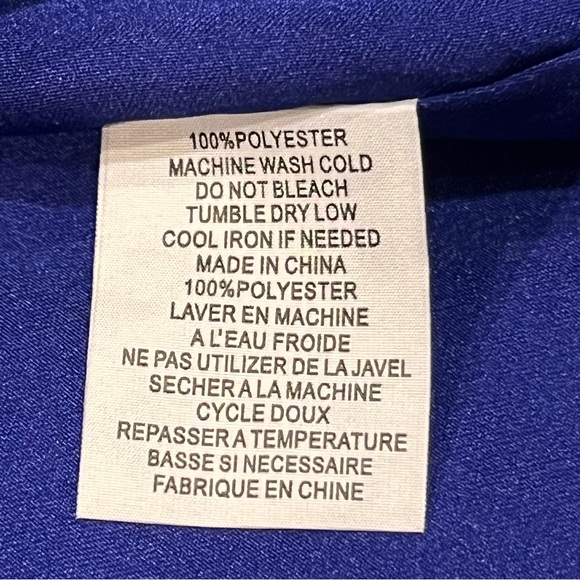 NEW Trina Turk Blue & White Floral Off The Shoulder Smocked Shift Dress Medium - Picture 9 of 12